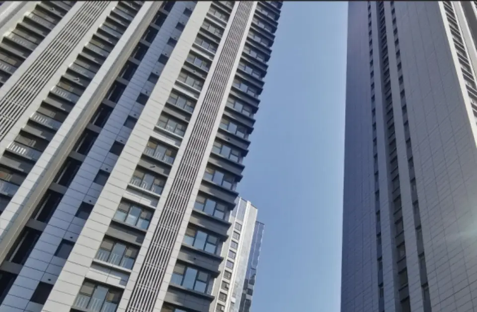 Residential tower with a fibre cement facade