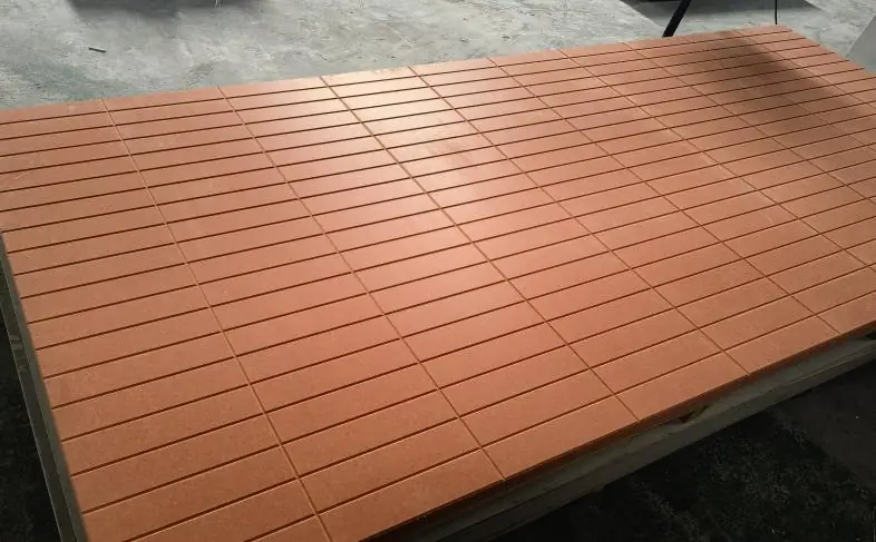 Red brick-pattern fibre cement board